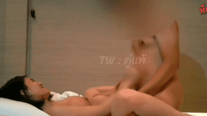 คลิปหลุดทางบ้าน สาวหุ่นขาวมาโดนเสี่ยขี้เงี่ยนจับเย็ดลีลาอย่างมันส์ร่อนเอวดีจัดๆแหวกขาซอยหีอย่างแจ่มครางเสียวลั่นห้อง